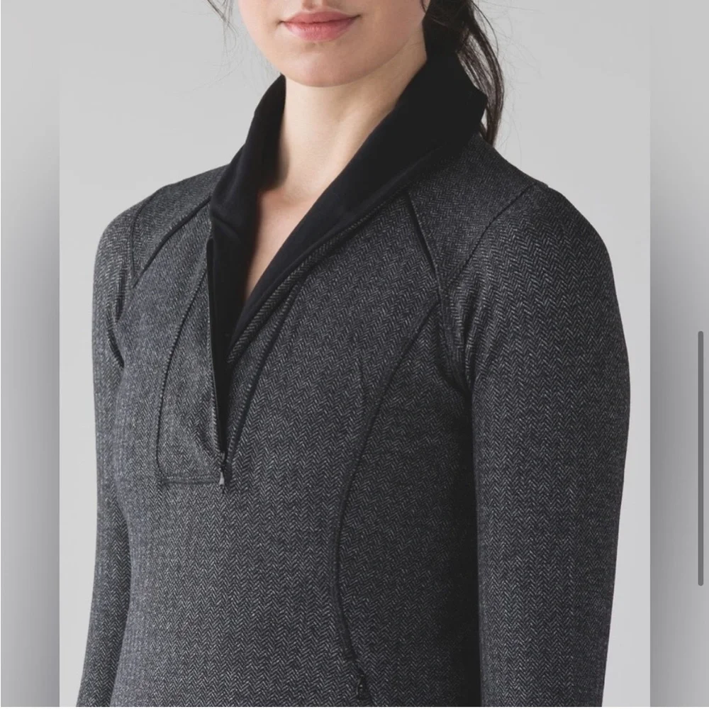 Lululemon Think Fast Pullover
Heathered Herringbone Heathered Black - Picture 3 of 9